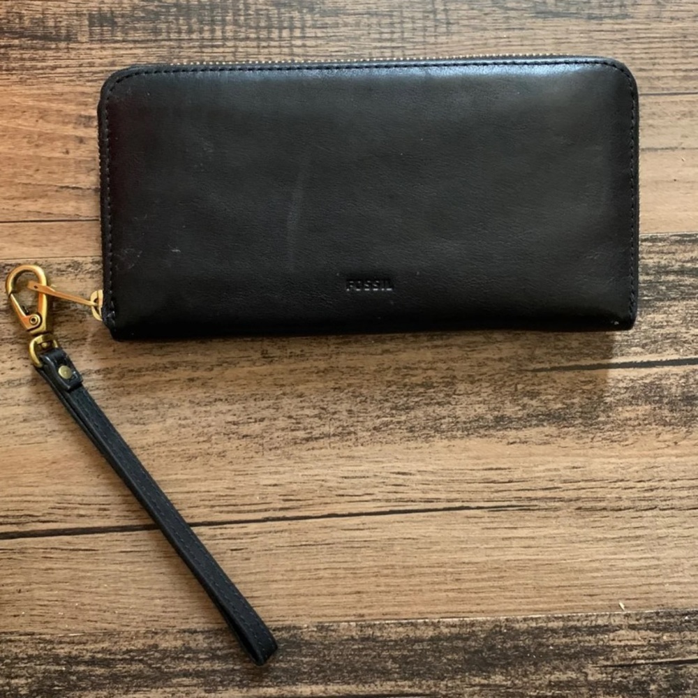 Fossil wallet